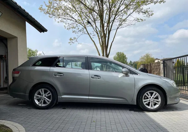 toyota małopolskie Toyota Avensis cena 23900 przebieg: 239000, rok produkcji 2009 z Izbica Kujawska